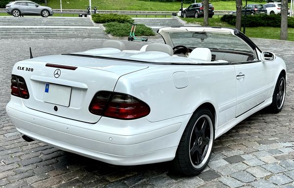 Mercedes W208 clk кабріолет оренда на весілля київ