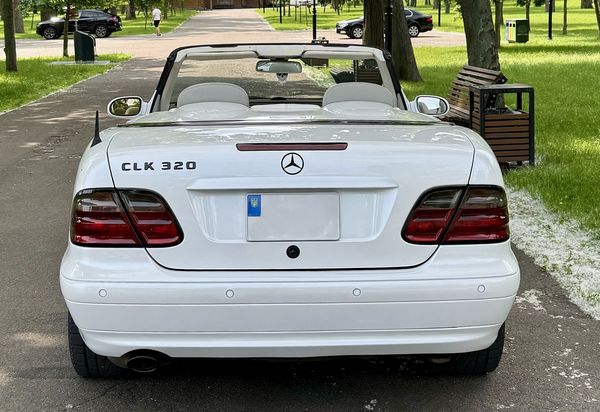 Mercedes W208 clk кабріолет оренда на весілля київ