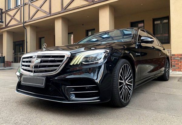 Vip Mercedes-Benz S560 AMG 4MATIC W222 Restyling на прокат без водія з водієм оренда