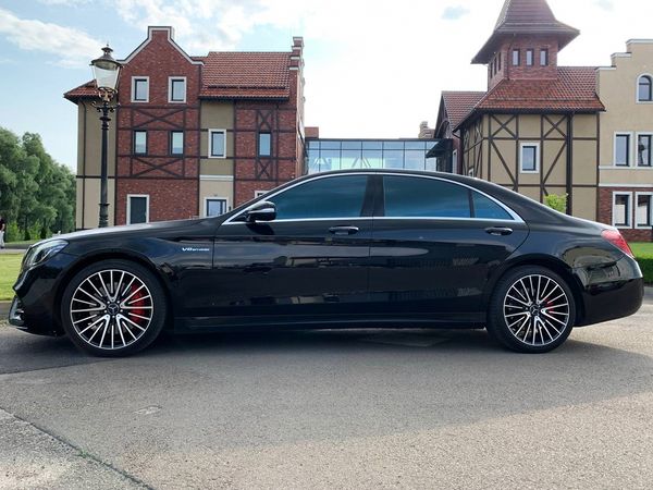 Vip Mercedes-Benz S560 AMG 4MATIC W222 Restyling на прокат без водія з водієм оренда