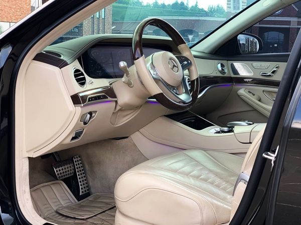 Vip Mercedes-Benz S560 AMG 4MATIC W222 Restyling на прокат без водія з водієм оренда