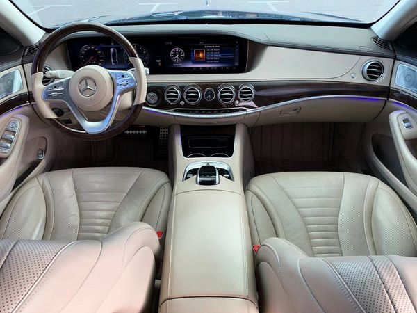 Vip Mercedes-Benz S560 AMG 4MATIC W222 Restyling на прокат без водія з водієм оренда