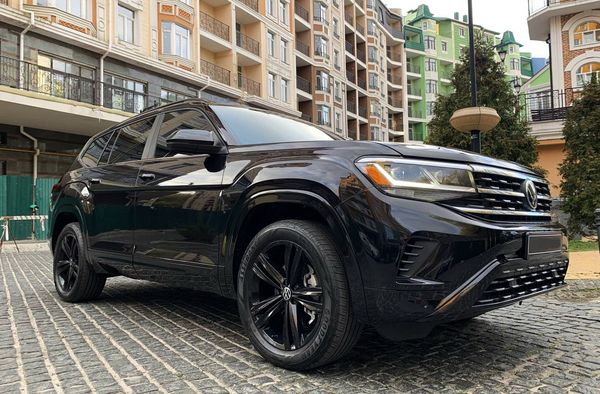  Volkswagen Atlas R-Line прокат аренда внедорожник с водителем без водителя для свадьбы