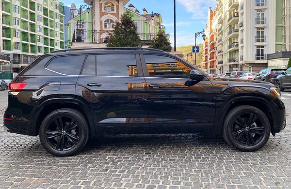  Volkswagen Atlas R-Line прокат аренда внедорожник с водителем без водителя для свадьбы