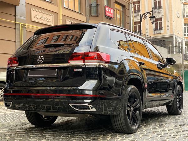  Volkswagen Atlas R-Line прокат аренда внедорожник с водителем без водителя для свадьбы