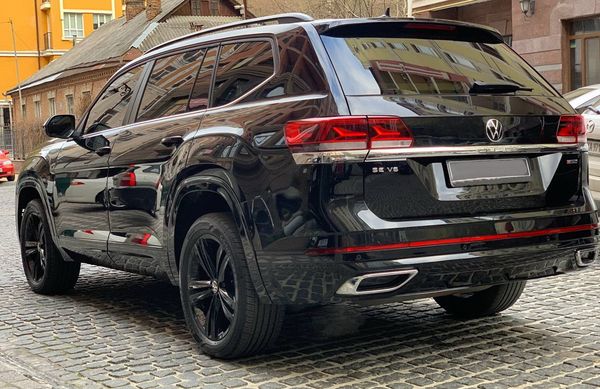  Volkswagen Atlas R-Line прокат аренда внедорожник с водителем без водителя для свадьбы