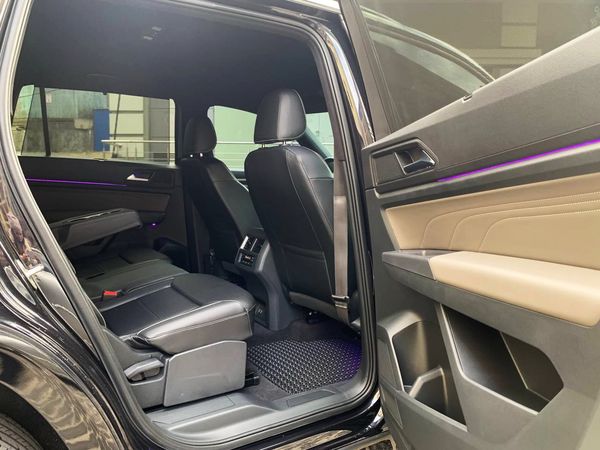  Volkswagen Atlas R-Line прокат аренда внедорожник с водителем без водителя для свадьбы