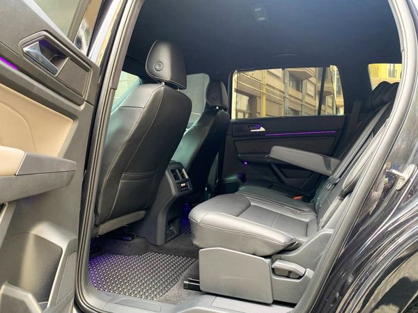  Volkswagen Atlas R-Line прокат аренда внедорожник с водителем без водителя для свадьбы
