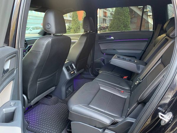  Volkswagen Atlas R-Line прокат аренда внедорожник с водителем без водителя для свадьбы