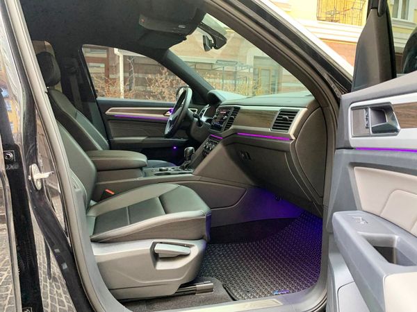  Volkswagen Atlas R-Line прокат аренда внедорожник с водителем без водителя для свадьбы