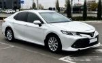 Аренда Toyota Camry V70 белая 2018 года