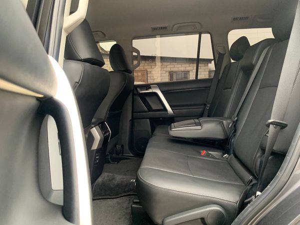 Замовити Toyota Prado 70 Anniversary на весілля Київ ціна