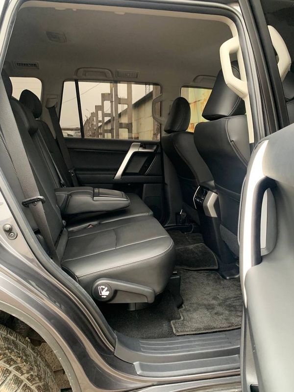 Замовити Toyota Prado 70 Anniversary на весілля Київ ціна