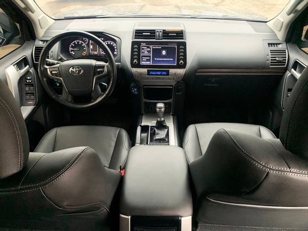 Замовити Toyota Prado 70 Anniversary на весілля Київ ціна