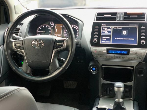 Замовити Toyota Prado 70 Anniversary на весілля Київ ціна