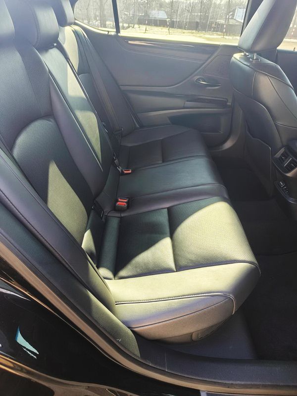 Аренда Lexus ES 250 черный заказать авто с водителем на свадьбу в Киеве 