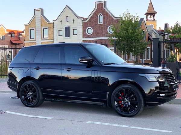 Аренда джип Range Rover Autobiography 5.0 Supercharger черный без водителя с водителем Киев