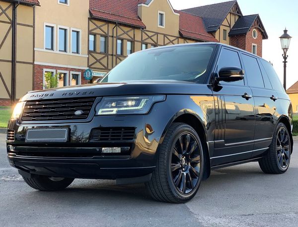 Аренда джип Range Rover Autobiography 5.0 Supercharger черный без водителя с водителем Киев