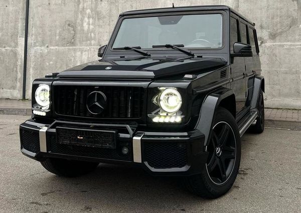 Mercedes Benz G63 кубік гелік оренда на весілля з водієм Київ