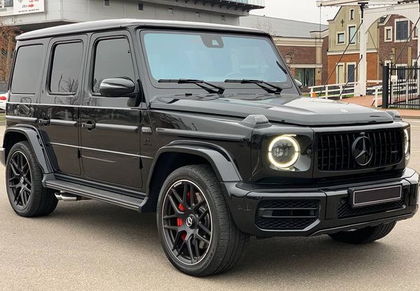 Прокат Mercedes-Benz G63 AMG кубік без водія Київ