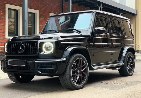Прокат Mercedes-Benz G63 AMG кубік без водія Київ