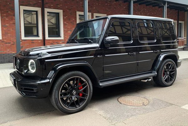 Прокат Mercedes-Benz G63 AMG кубік без водія Київ