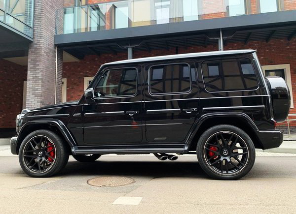 Прокат Mercedes-Benz G63 AMG кубік без водія Київ
