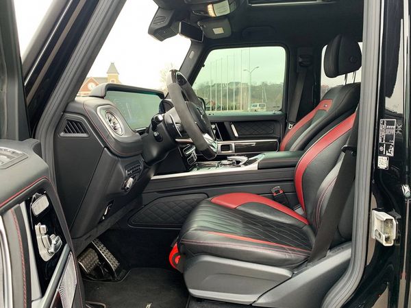 Прокат Mercedes-Benz G63 AMG кубік без водія Київ