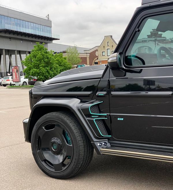 Mercedes-Benz G800 Brabus Tiffany — прокат «Кубік» без водія в Києві | ціна