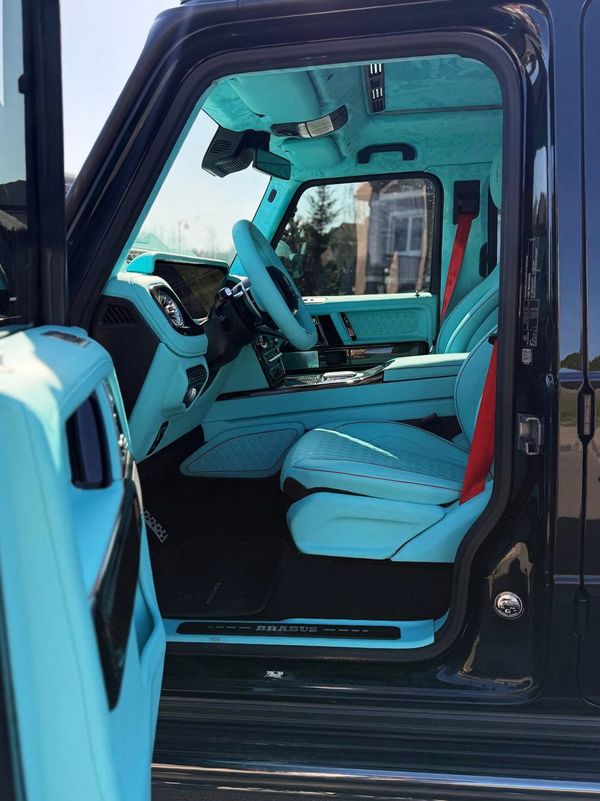 Mercedes-Benz G800 Brabus Tiffany — прокат «Кубік» без водія в Києві | ціна