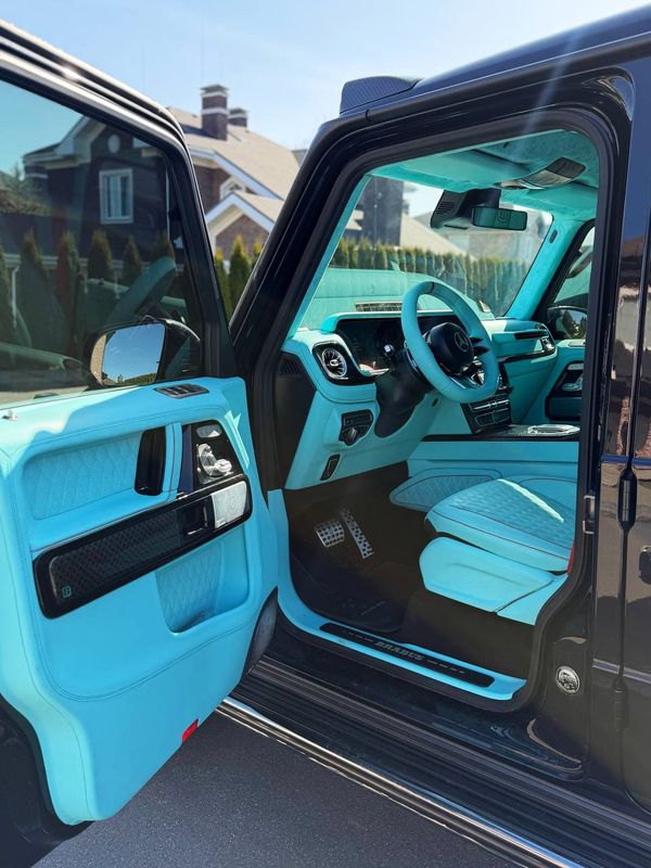 Mercedes-Benz G800 Brabus Tiffany — прокат «Кубік» без водія в Києві | ціна