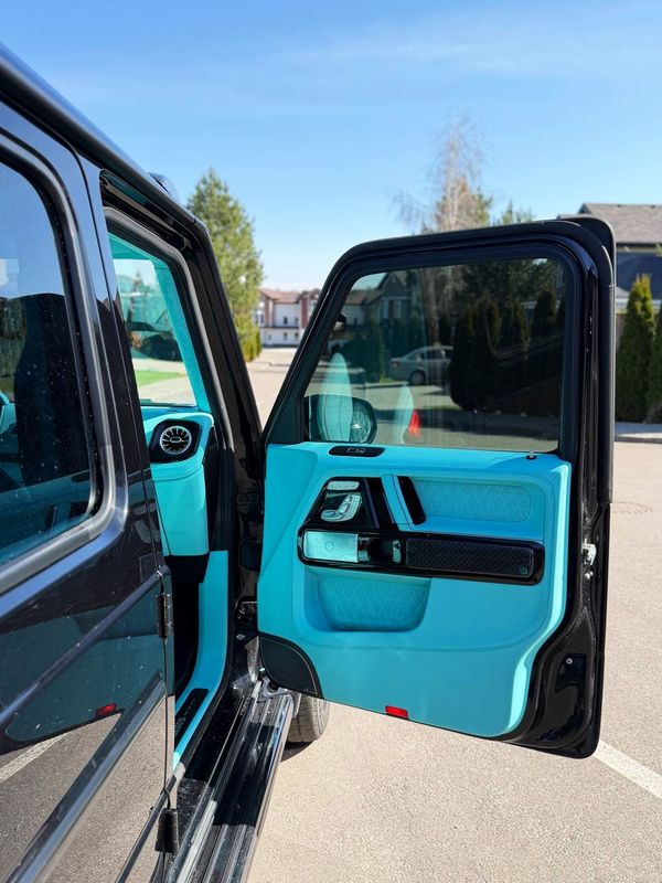 Mercedes-Benz G800 Brabus Tiffany — прокат «Кубік» без водія в Києві | ціна