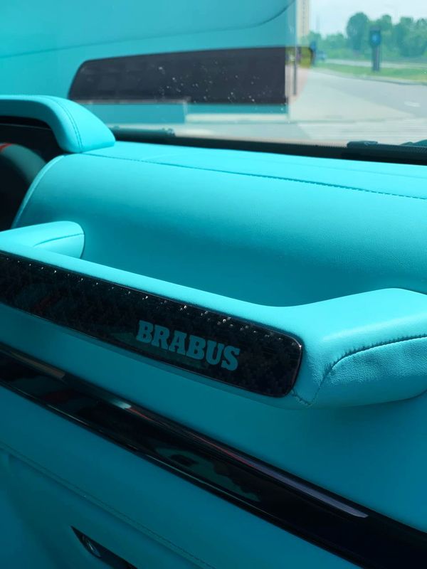 Mercedes-Benz G800 Brabus Tiffany — прокат «Кубік» без водія в Києві | ціна