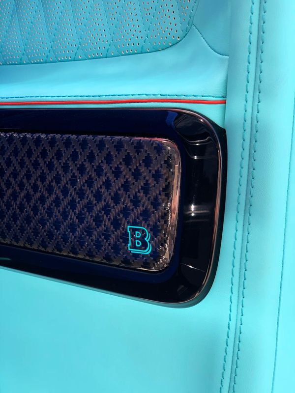 Mercedes-Benz G800 Brabus Tiffany — прокат «Кубік» без водія в Києві | ціна