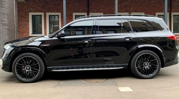 Позашляховик Mercedes-Benz Gls 63 AMG на прокат без водія Київ