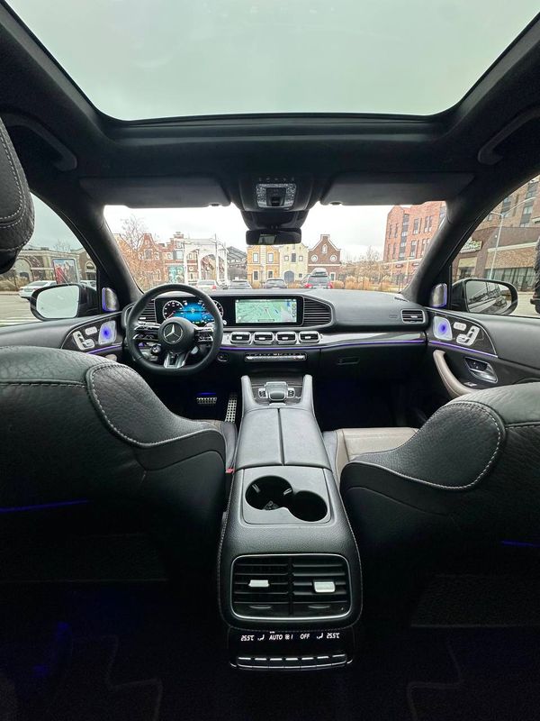 Позашляховик Mercedes-Benz Gls 63 AMG на прокат без водія Київ