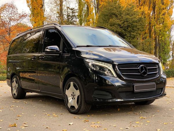 Микроавтобус Mercedes V класс прокат аренда без водителя заказать с водителм