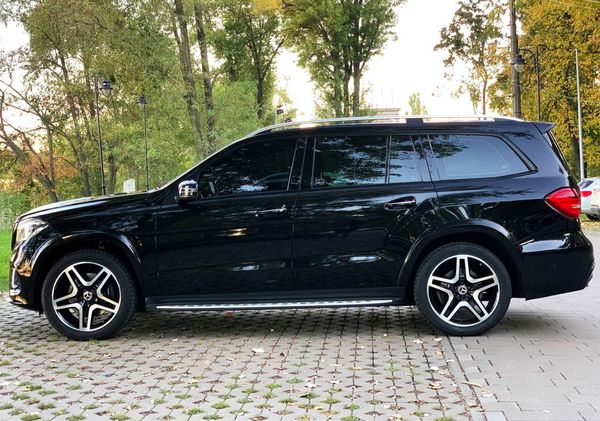 Аренда внедорожника Mercedes GLS 350 черный на свадьбу трансфер