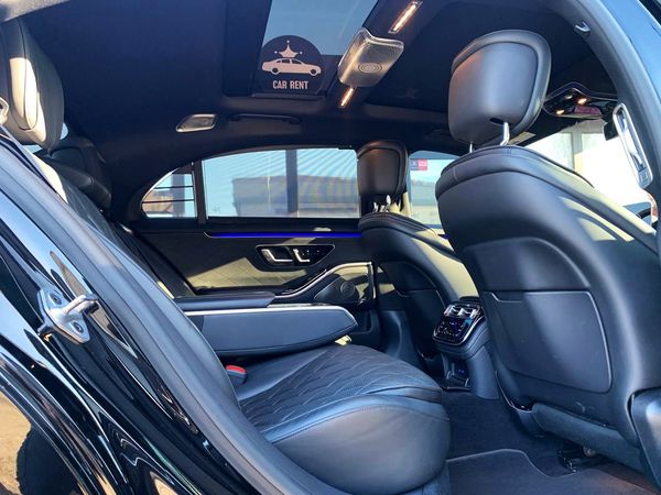 Оренда авто преміум класу Mercedes Benz W223 S580 AMG на прокат у Києві