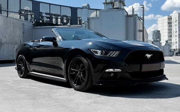 Аренда Ford Mustang Gt кабриолет черный для фото видео съемки цена в Киеве
