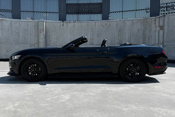 Аренда Ford Mustang Gt кабриолет черный для фото видео съемки цена в Киеве