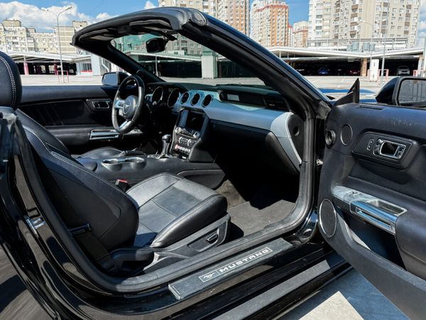 Аренда Ford Mustang Gt кабриолет черный для фото видео съемки цена в Киеве