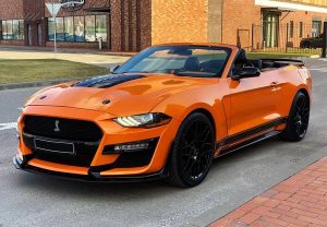 Оренда Ford Mustang Gt помаранчовий кабріолет для фото відео зйомки ціна в Києві