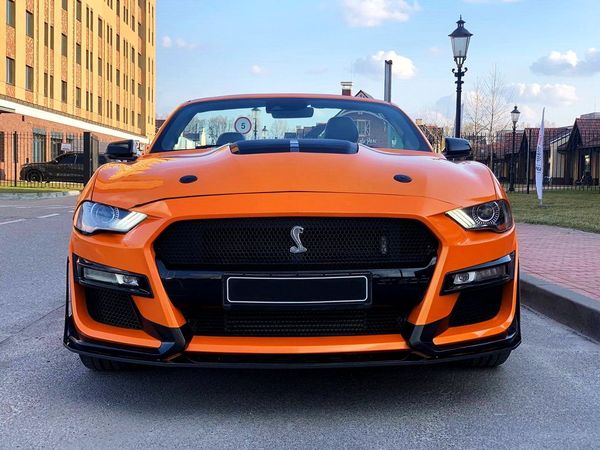 Аренда Ford Mustang Gt оранжевый кабриолет для фото видео съемки цена в Киеве