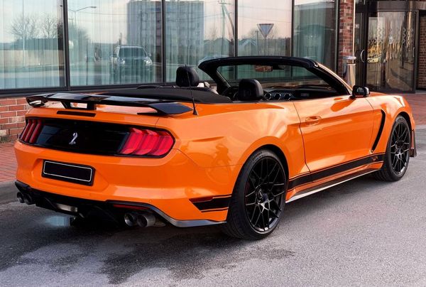 Аренда Ford Mustang Gt оранжевый кабриолет для фото видео съемки цена в Киеве