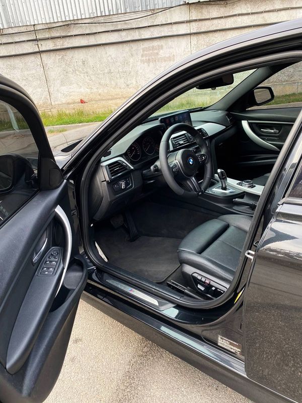 Прокат BMW 328i без водія на весілля з водієм