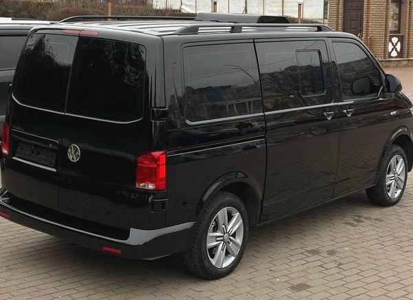 Оренда броньований мікроавтобус Volkswagen Transporter T6 B6 з водієм Київ ціна