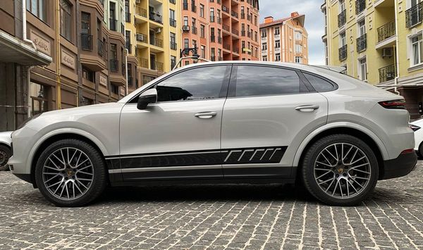 Прокат Porsche Cayenne Coupe без водія в Києві ціна