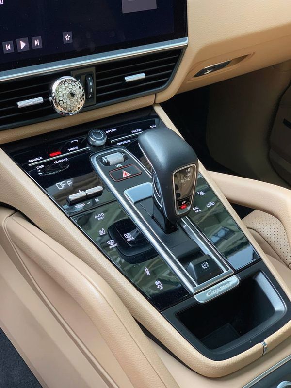 Прокат Porsche Cayenne Coupe без водія в Києві ціна