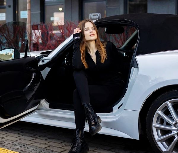 Кабріолет Fіat 124 Spider білий оренда для фото відео зйомки ціна в Києві